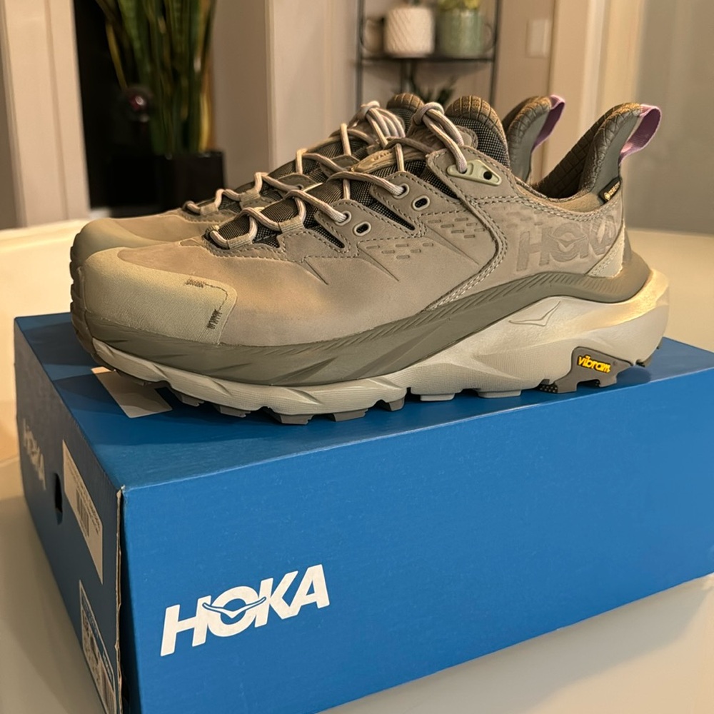 Hoka One One Kaha - Size L 9.5B